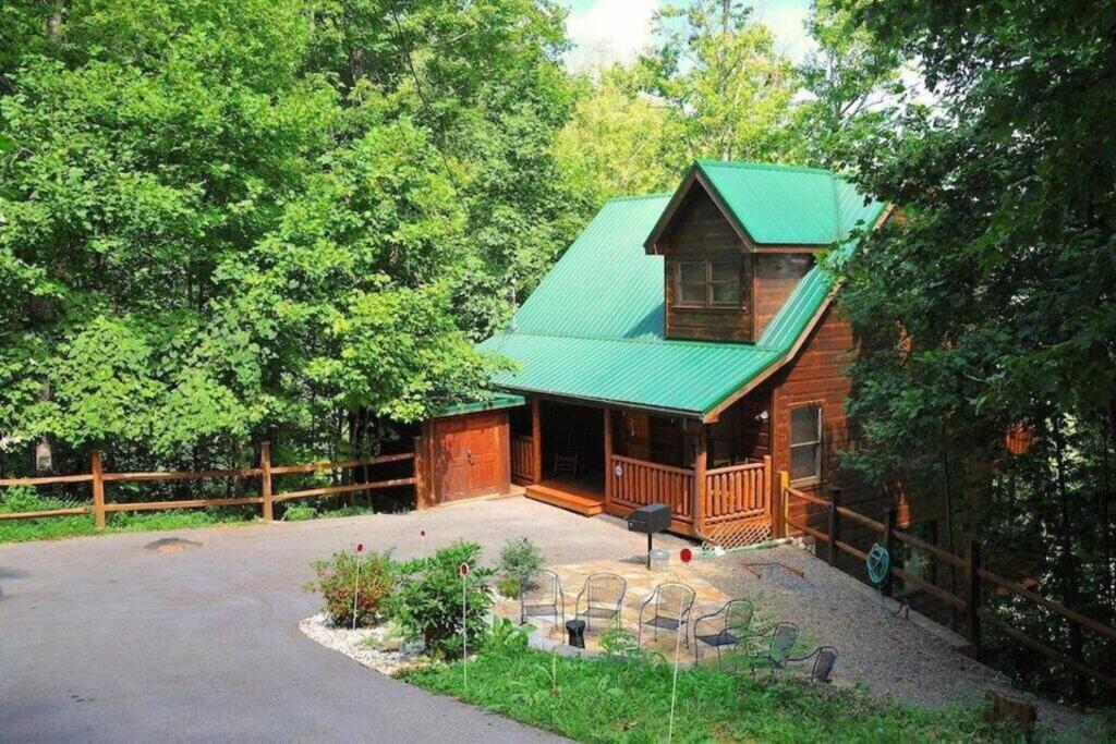 Brave Eagle Cabin Сивиървил Стая снимка