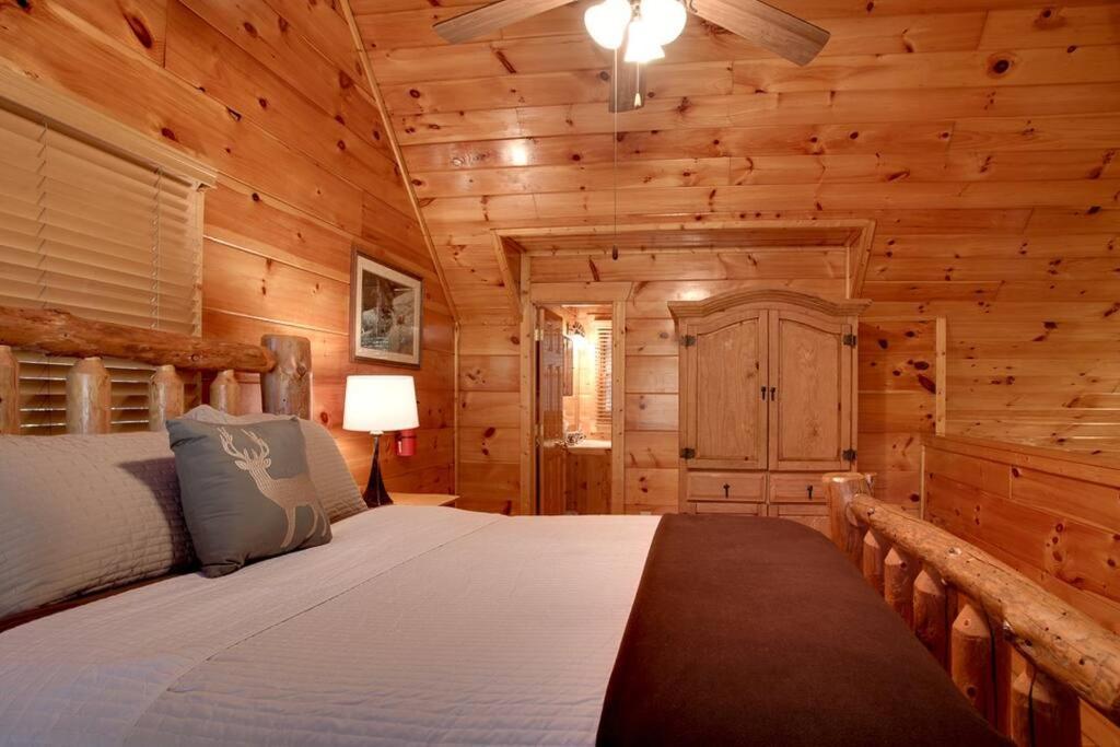 Brave Eagle Cabin Сивиървил Стая снимка
